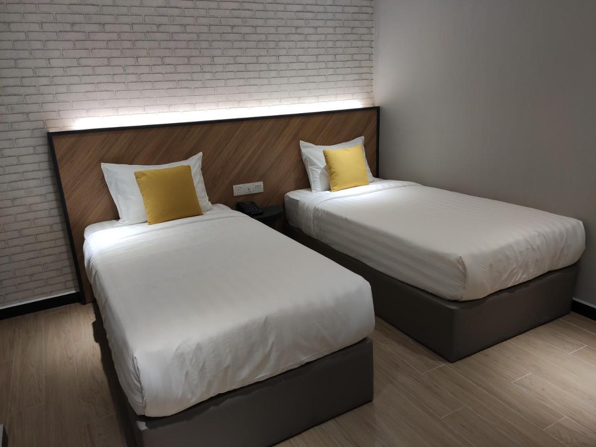 Hotel 99 Seri Kembangan Serdang Zewnętrze zdjęcie