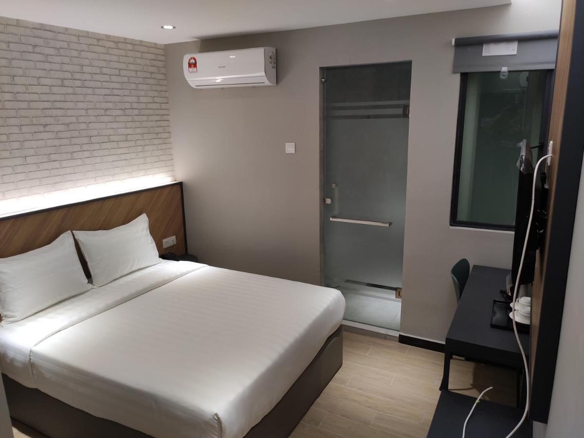 Hotel 99 Seri Kembangan Serdang Zewnętrze zdjęcie